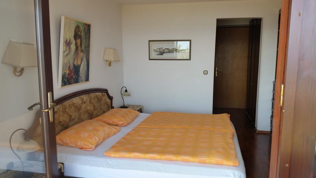 Guest House Villa Marlis Malinska Rom bilde